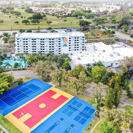 ชาโต มาร์ กอล์ฟรีสอร์ต เทรดมาร์คคอลเลคชั่น บาย วินด์แฮม Hotel ลอเดอร์ฮิลล์ ภายนอก รูปภาพ